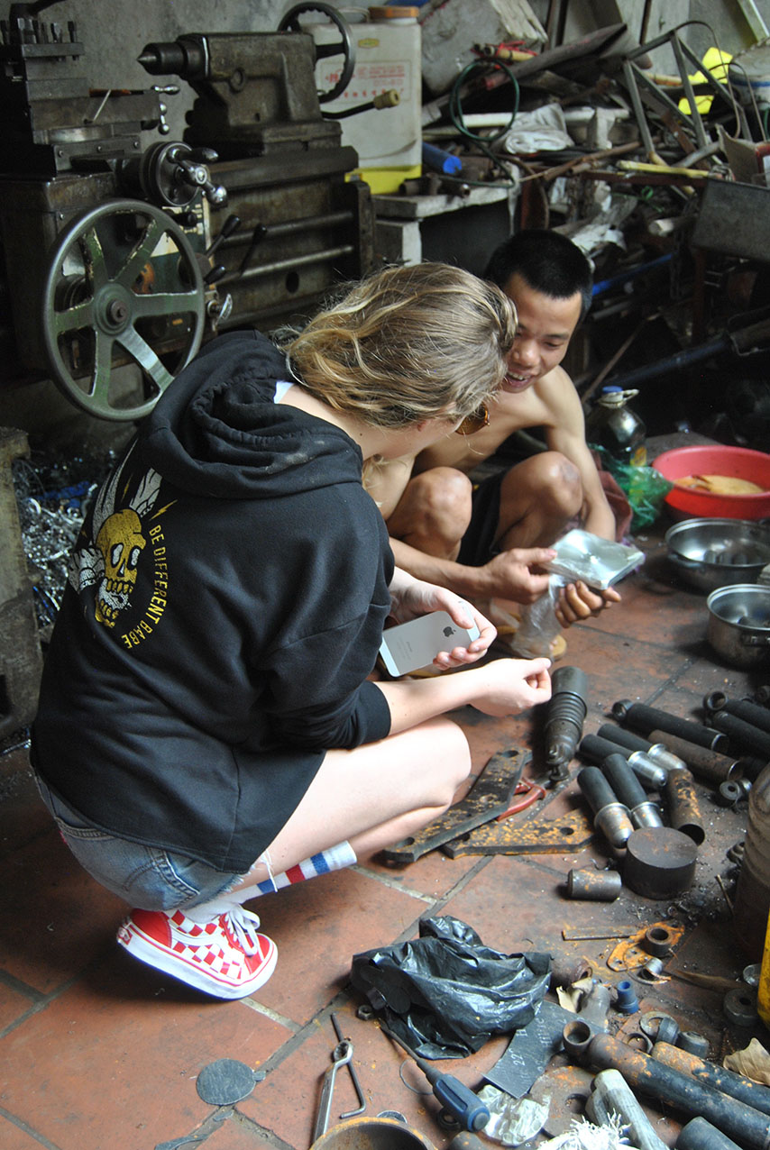 Zoé David wears the Gentlemen's Factory women's collection, a collection for women who love motorcycles