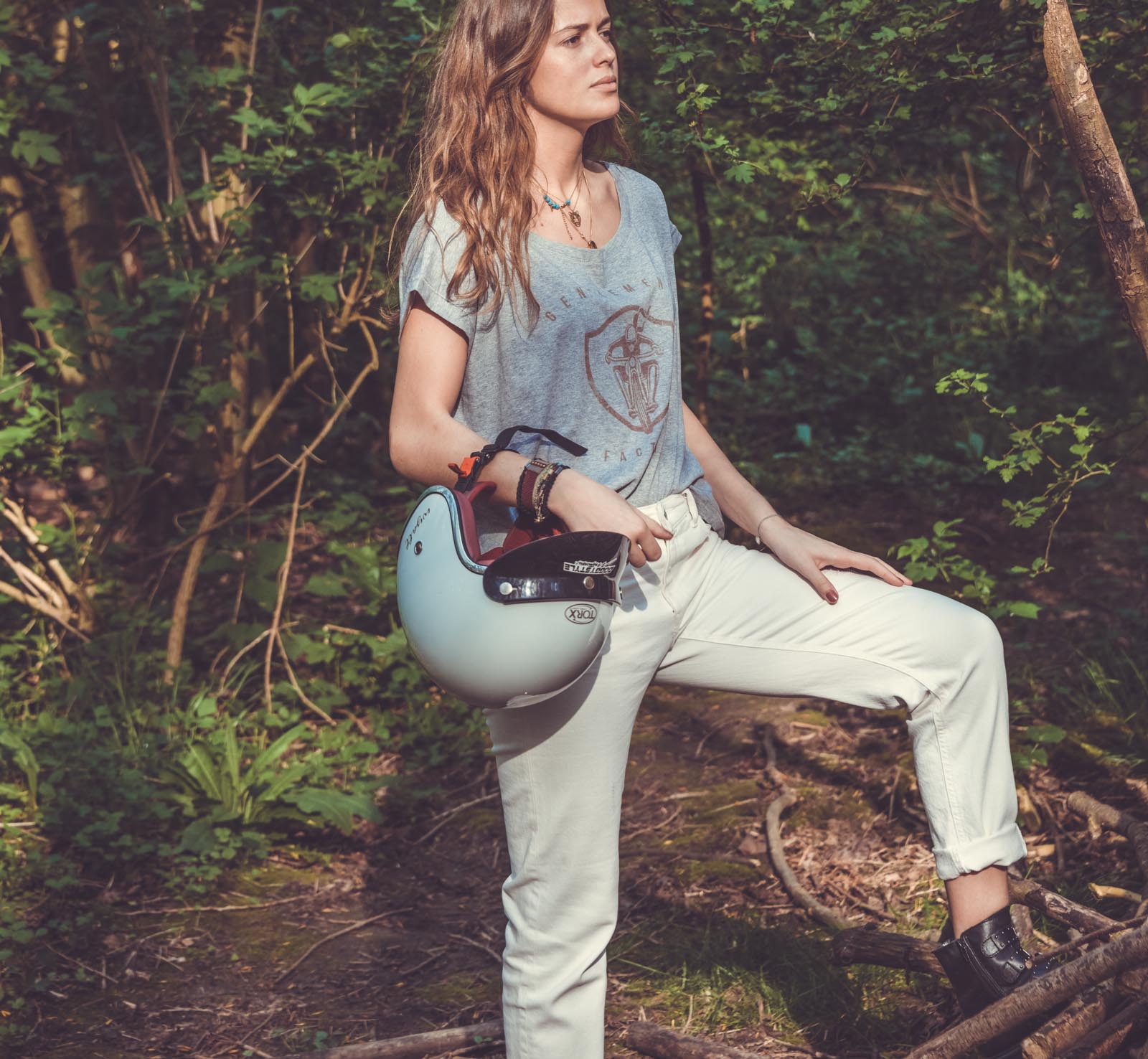 collection pour les filles qui roulent à moto. Gentlemen's Factory habille les bikeuses, les motardes et toutes les filles qui aiment la bécane