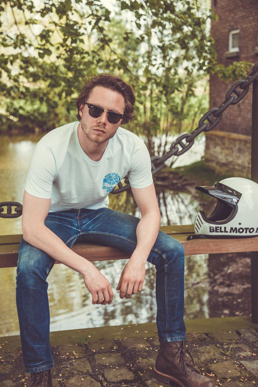 Casque moto Bell Moto 3, casque vintage + Tee-shirt Gentlemen's Factory en coton bio