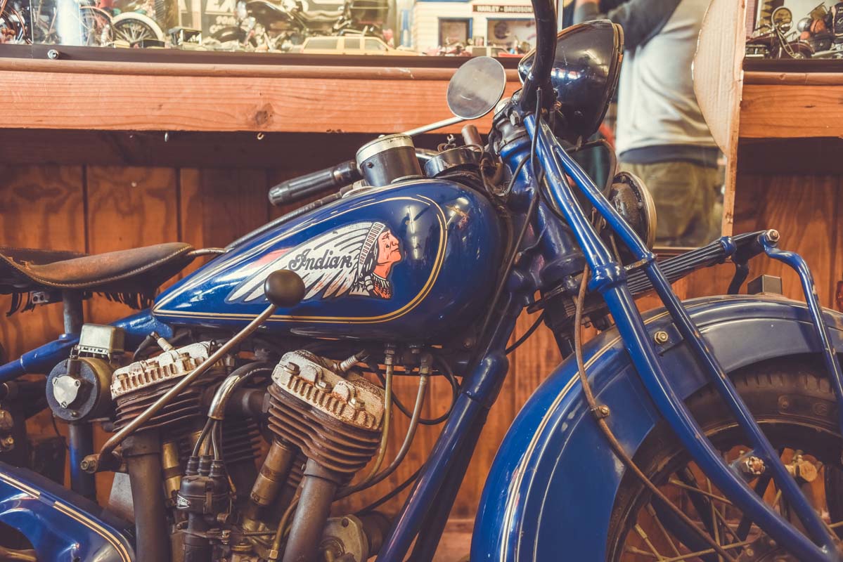 Indian in THE SHOP Ventura California, Indian Motorcycle specialist, Photos Laurent Scavone