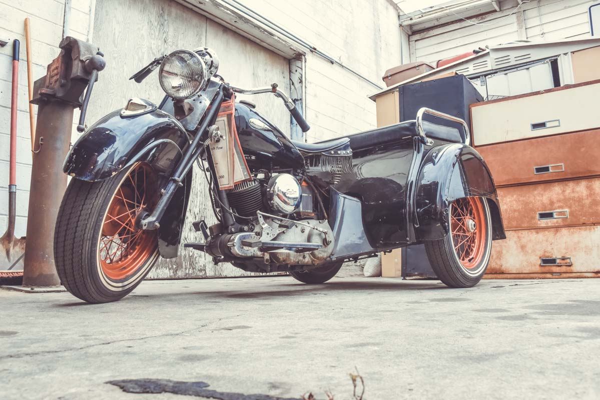 Indian three-wheeler in THE SHOP Ventura California, Indian Motorcycle specialist, Photos Laurent Scavone. Vintage garage, vintage motorcycle, old bobber
