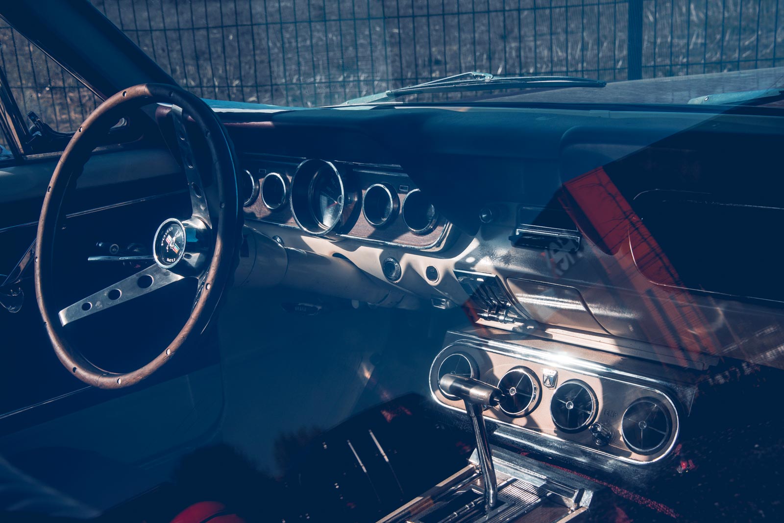 Voiture américaine, muscle car, Hot Rod , Kustom kulture. Malibu, mustang, pick-up ou Ford F150 vous trouverez tout chez American Classics.