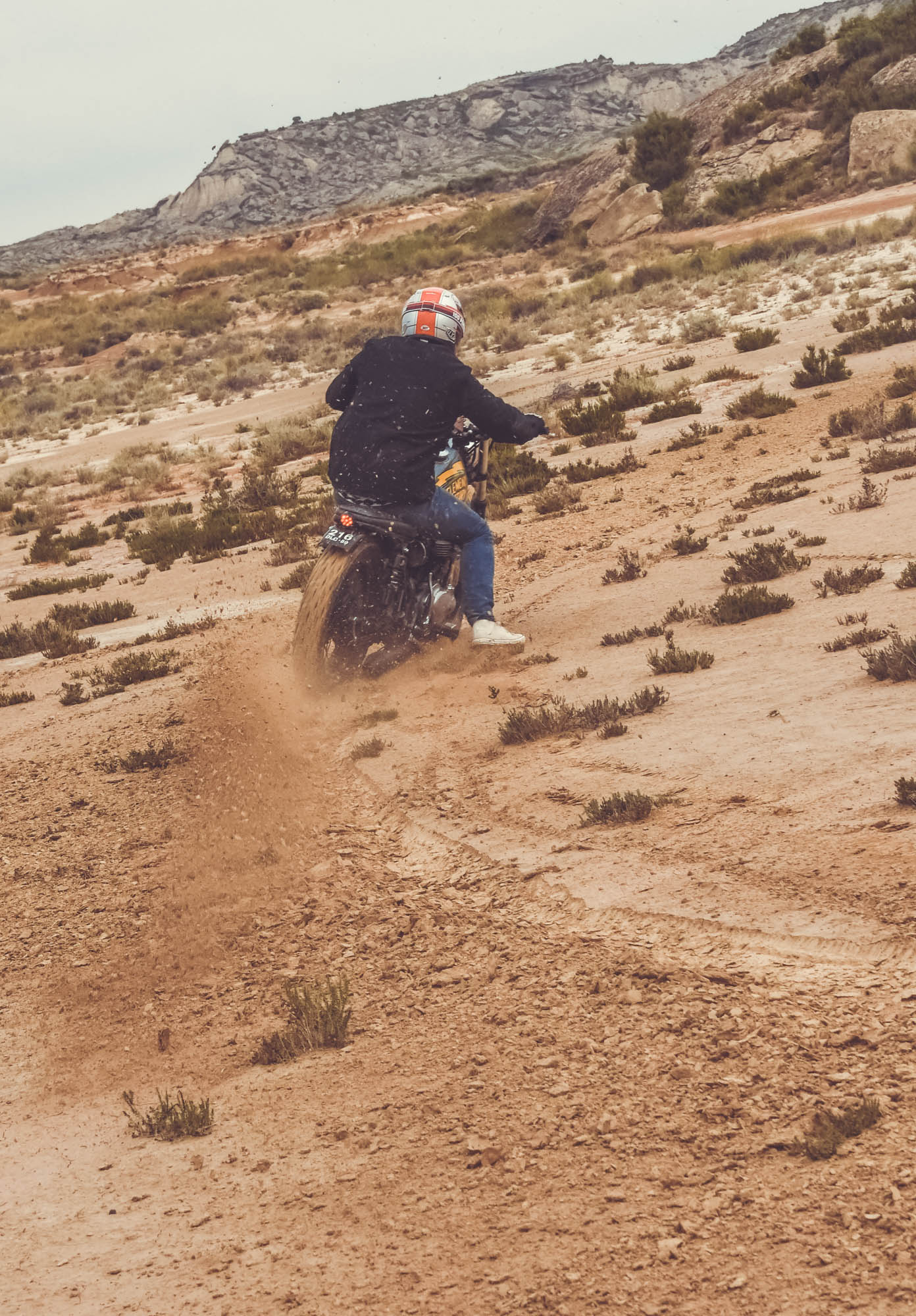 Rod trip motorcycles with friends in the United States, California or Europe. Vintage or retro motorcycles with the entire Gentlemen's Factory team. Photos Laurent Scavone