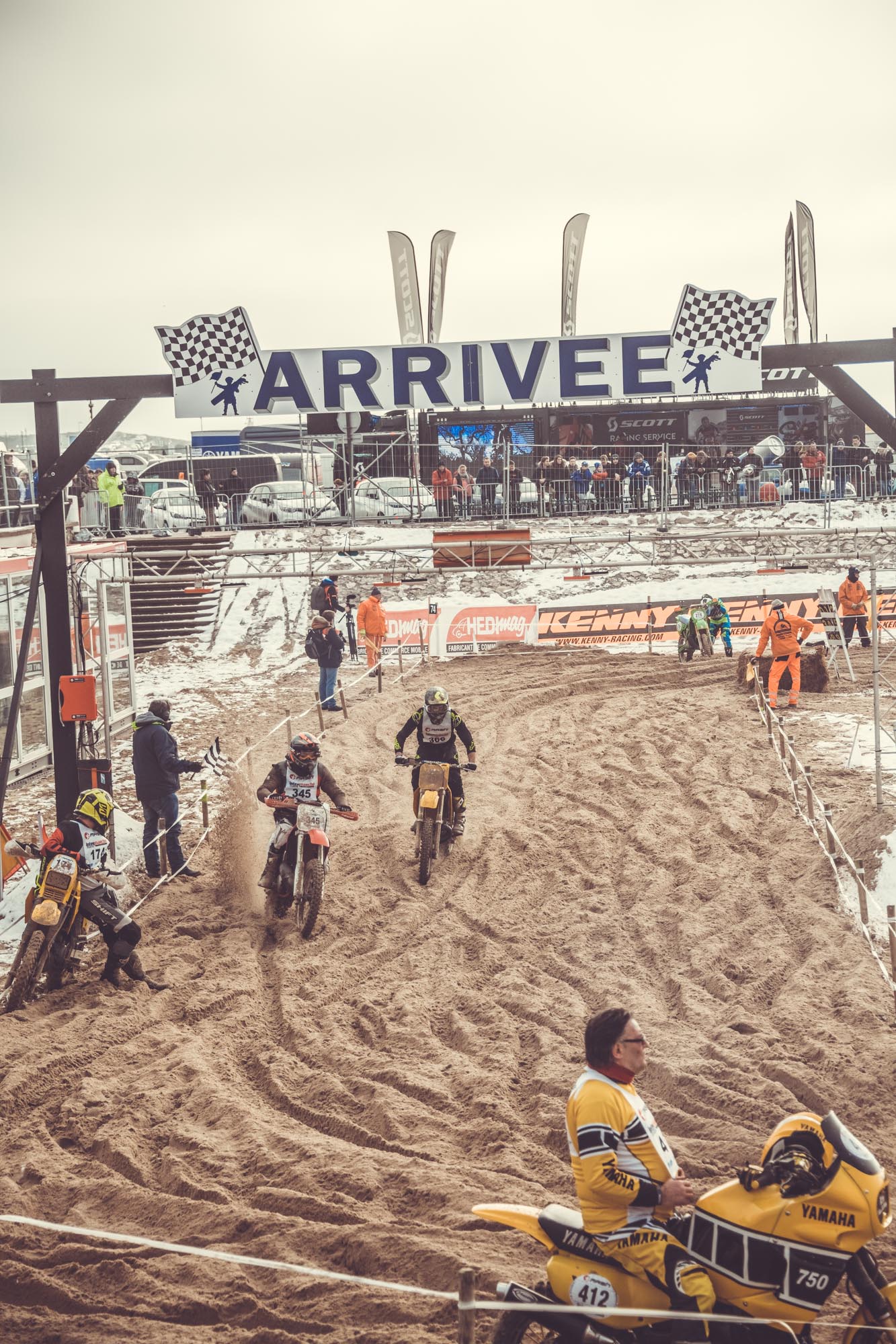 Enduropale du Touquet Vintage, course de moto anciennes photos Laurent Scavone. Yamaha DT, Honda 250 CR, TY, Ossa, Montesa, les plus belles motos cross des années 70 à 1990.